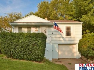 4118 S 37th St, Omaha, NE 68107