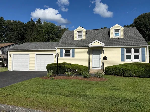 12 Waterman Rd, Auburn, MA 01501