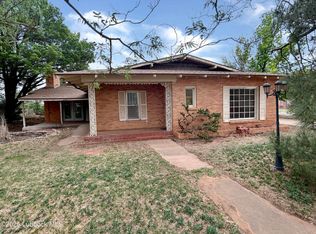 402 E Cardwell St, Brownfield, TX 79316