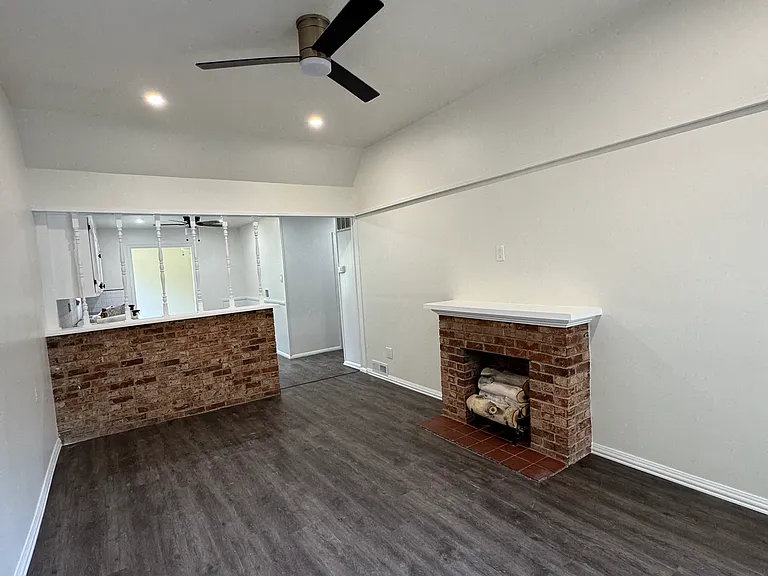 421 N 47th St #B — Photo 3