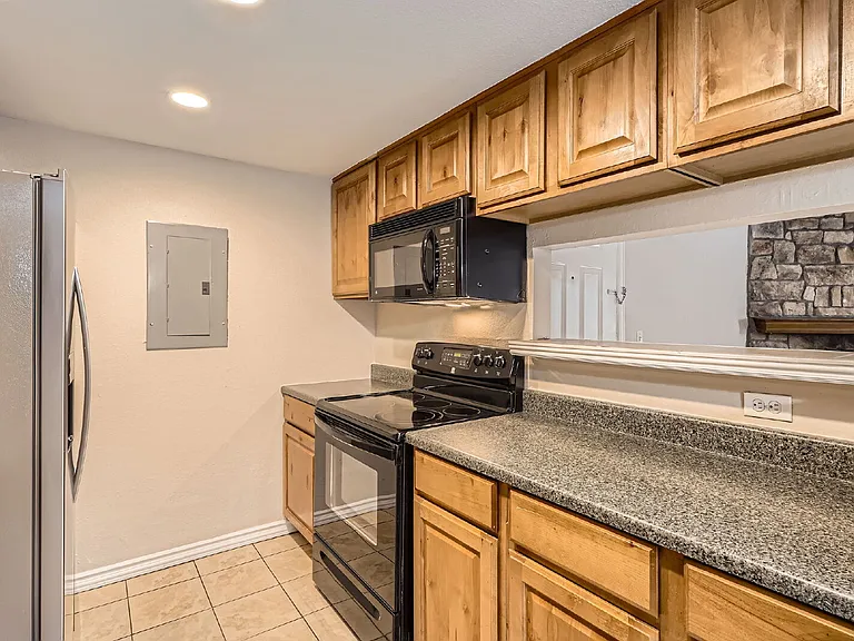 18043 E Ohio Ave #103 — Photo 11