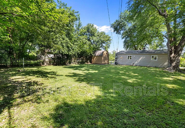 1412 E Pitman Ave — Photo 6