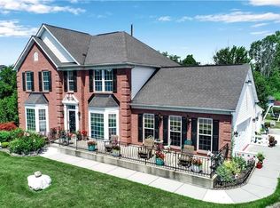 3374 Queens Ln, Hamburg, NY 14075