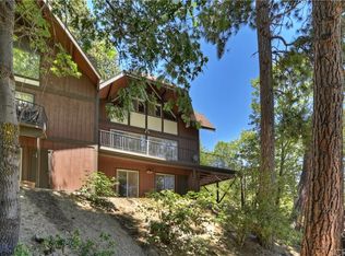 966 Willow Creek Rd APT 11, Lake Arrowhead, CA 92352