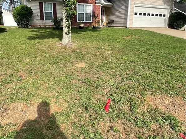 1295 Silverstone Trl, Jonesboro, GA 30238