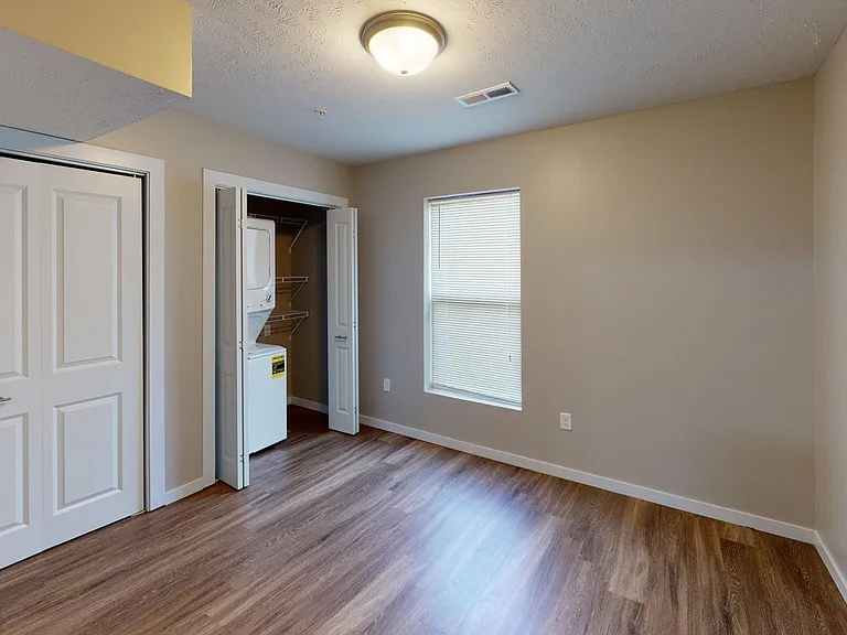 Talon Apartments — Photo 41