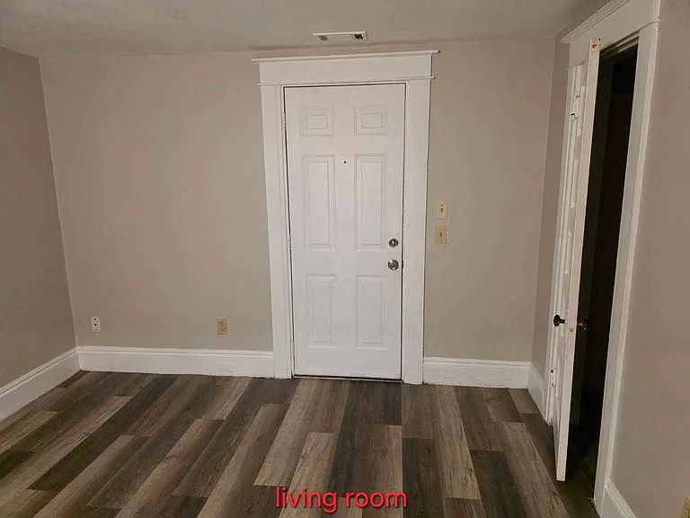 1332 Poplar Place — Photo 4