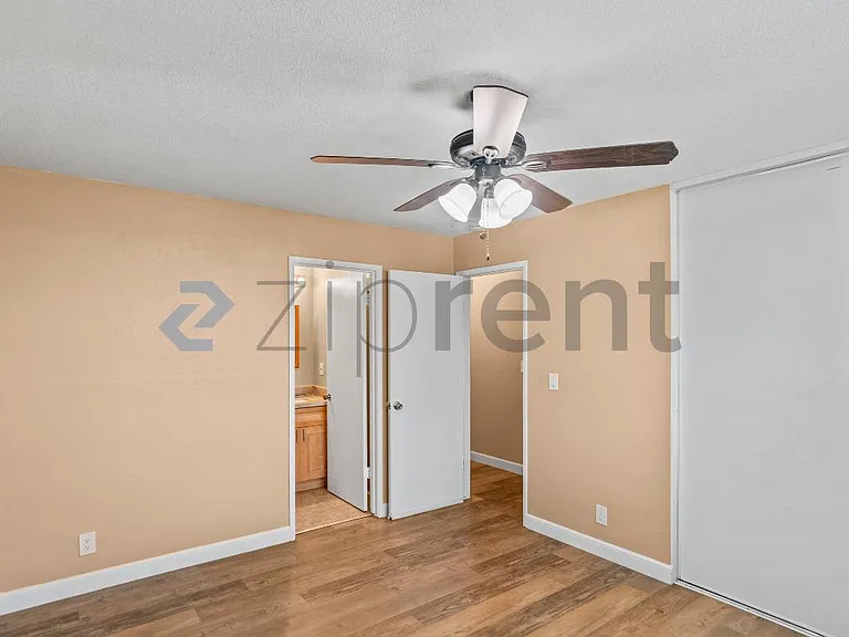 23 Cedar Way — Photo 18