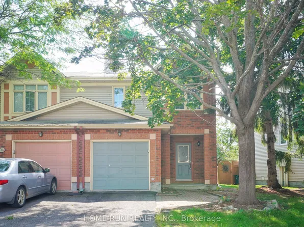 44 Banchory Cres, Ottawa, ON K2K 2V2