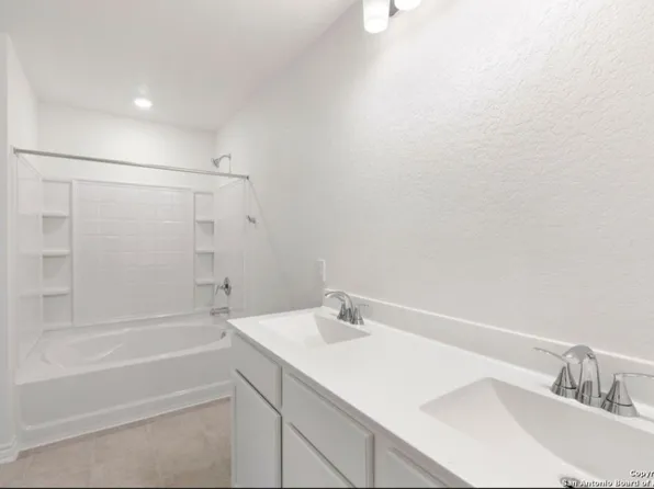 4770 Pico Pico St, San Antonio, TX 78222