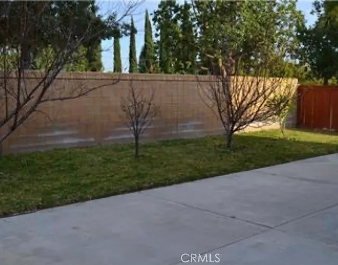 7841 Danbury Dr — Photo 26