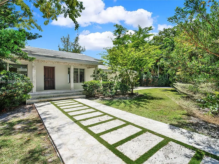 520 Bay Point Rd — Photo 35
