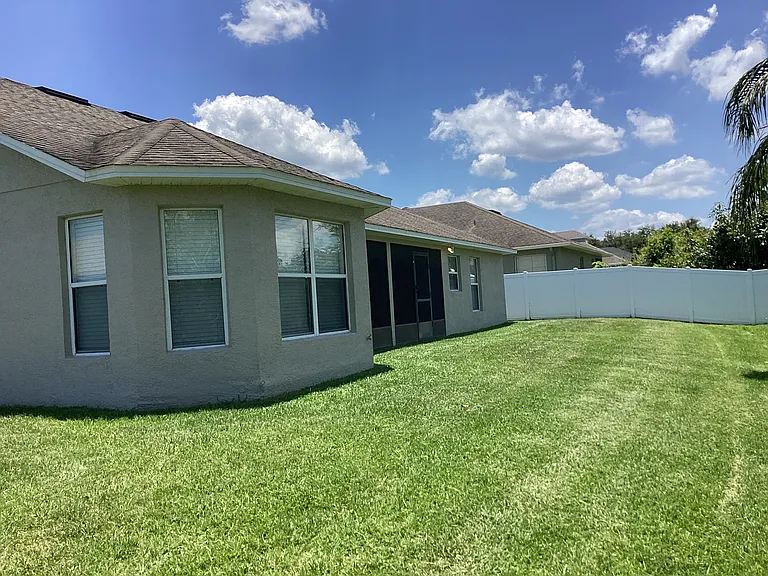 1424 Mistflower Ln — Photo 20