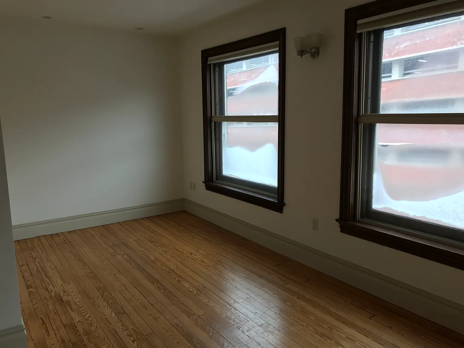 1 bed, 490 sqft, $1,300 — Photo 3
