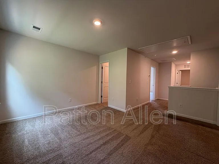 138 Marathon Ln — Photo 10