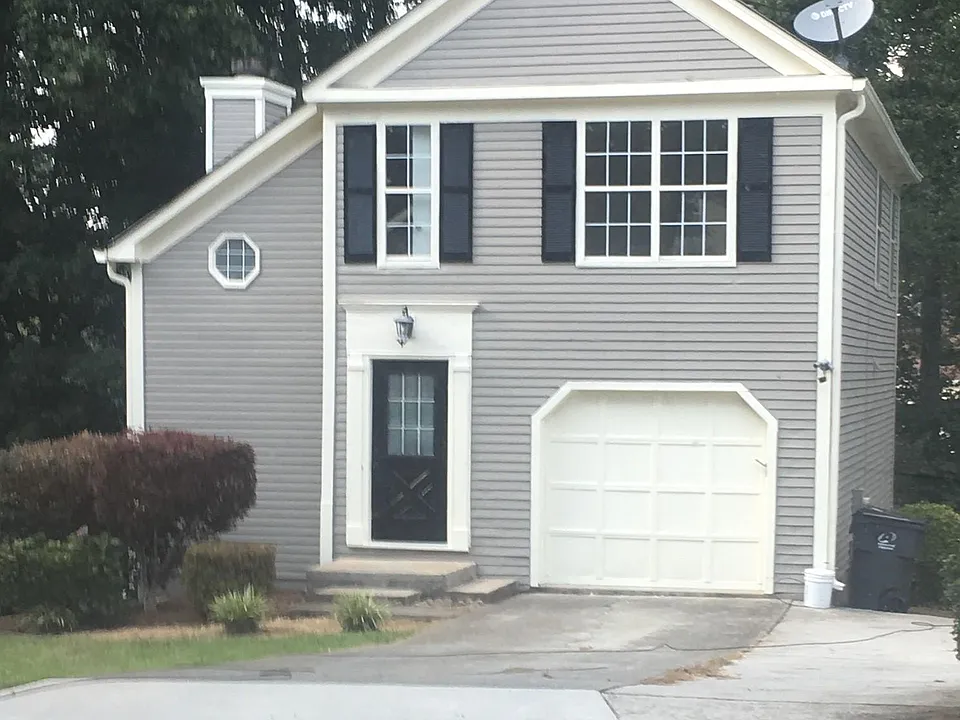 1321 Hampton Hill Ct