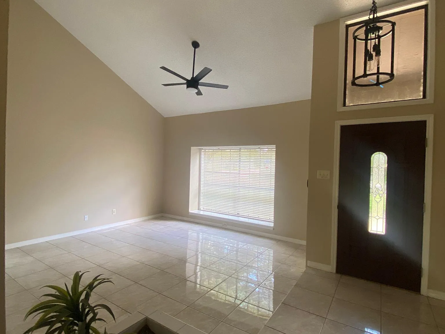 3043 The Highlands Dr — Photo 3