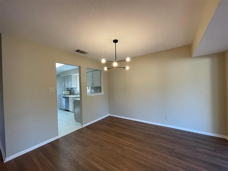 8905 Bridgewood Trl — Photo 7