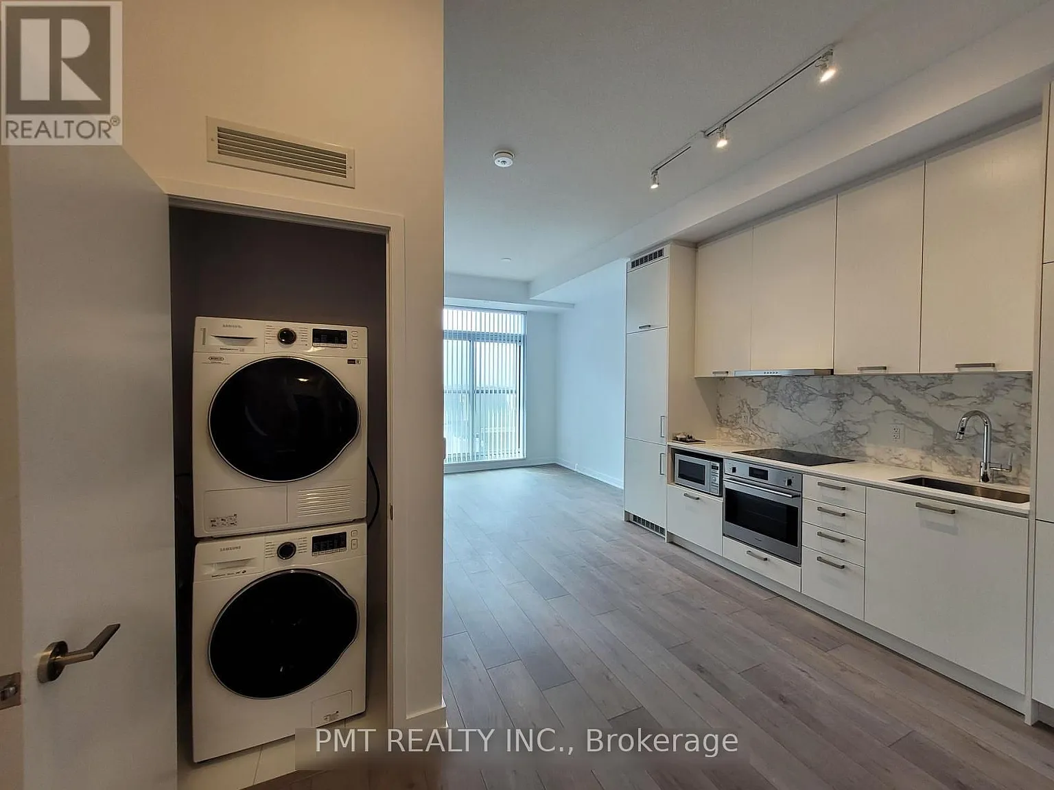 2 bed, $2,600 — Photo 4