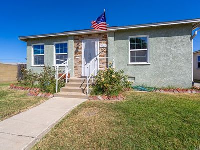 5120 Falcon Ave, Long Beach, CA, 90807