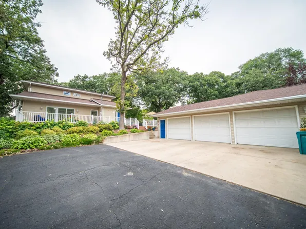 307 20th St SW, Rochester, MN 55902