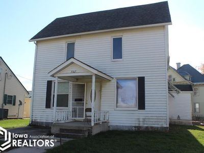 810 Park Ave, Ackley, IA, 50601