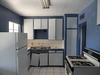 2nd image of 2801 W Palo Verde Dr
