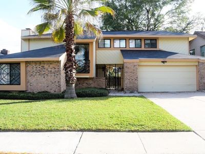 7723 Secretariat Ln, Houston, TX, 77071