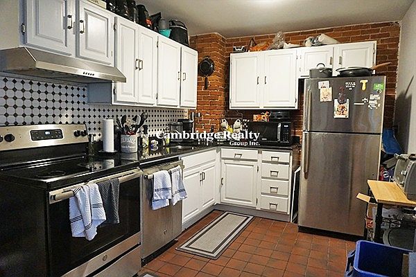 1st image of 164 Broadway #3T