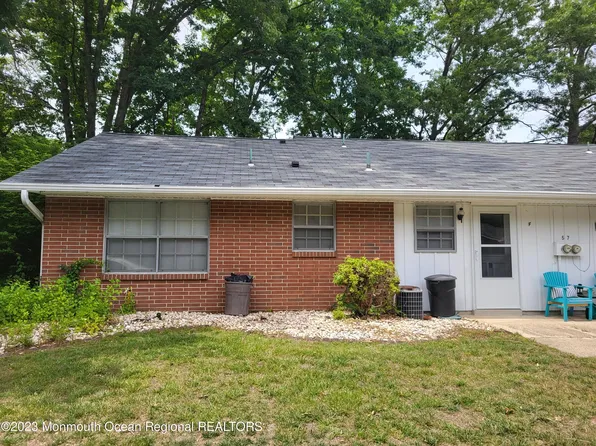 57F Buckingham Drive, Lakewood, NJ 08701