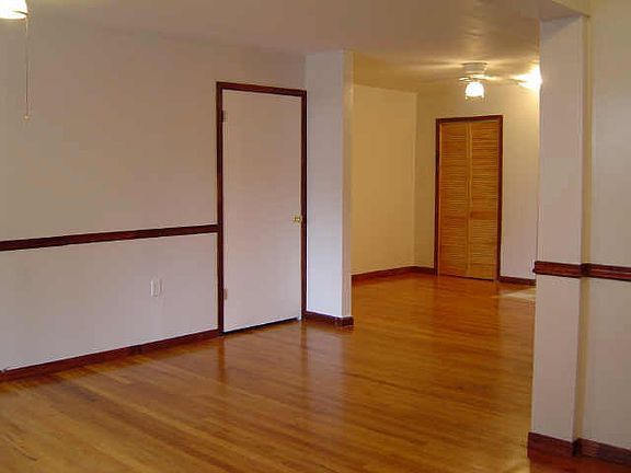2nd image of 410 Anita St APT 1B