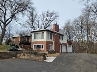 225 Thompson Ave E, West Saint Paul, MN 55118