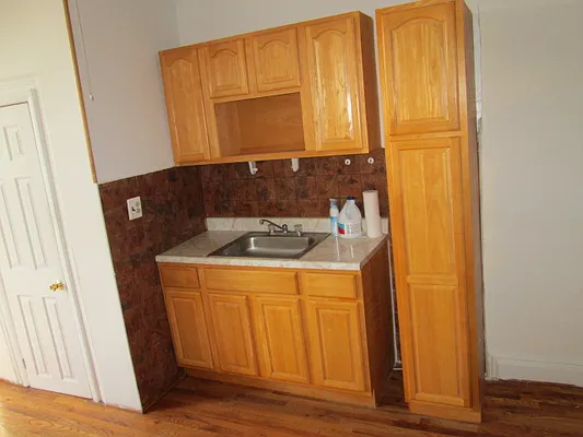 Rented by The Hamilton Group | media 8