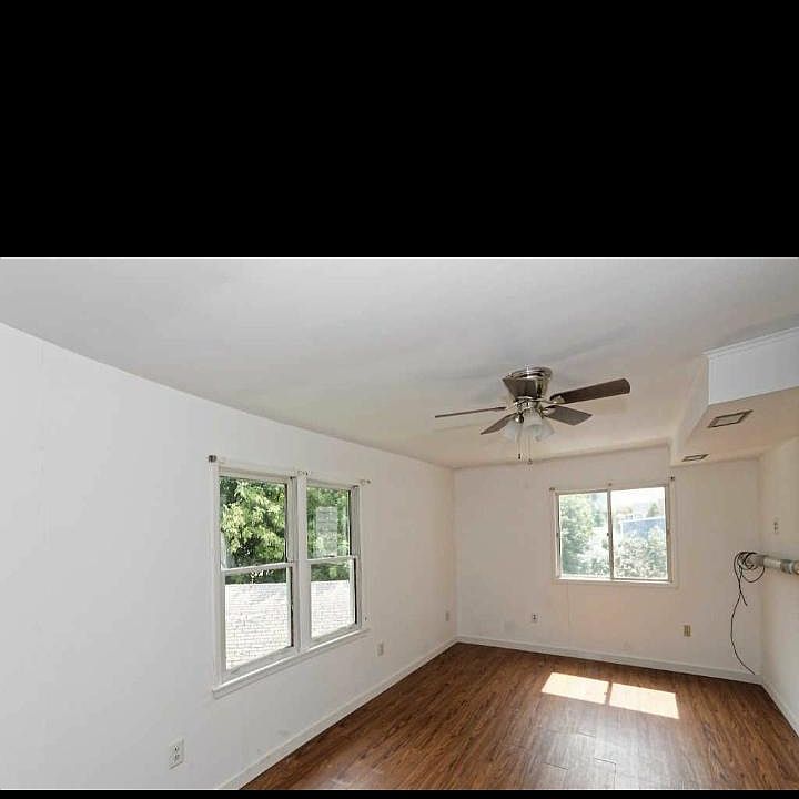 1st image of 53 Grace St #2