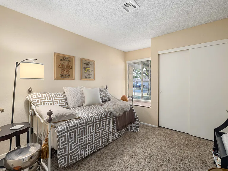 730 E Avenue J10 — Photo 8
