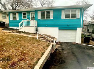 3934 Crown Point Ave, Omaha, NE 68111