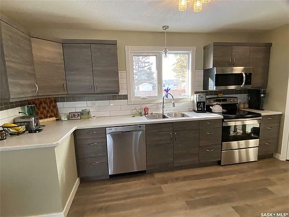 4th image of 142 Circlebrooke Dr