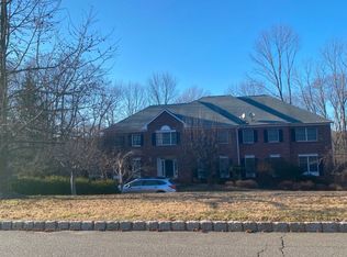 12 Talia Rd, Flemington, NJ 08822