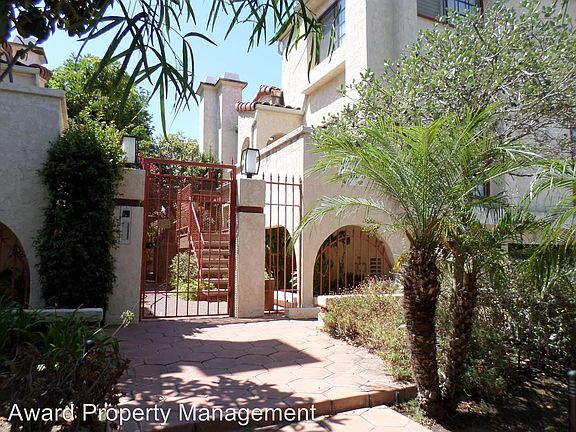 2nd image of 1411 Robinson Ave APT 11