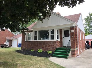 320 Grover Cleveland Hwy, Amherst, NY 14226