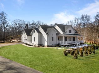 31-1 Lords Meadow Ln, Old Lyme, CT 06371