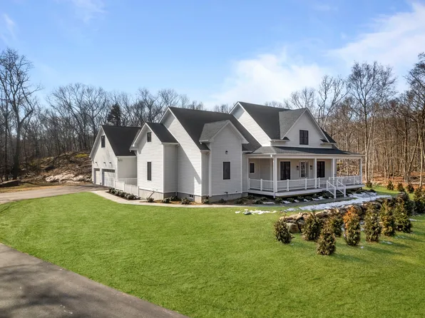 31-1 Lords Meadow Lane, Old Lyme, CT 06371