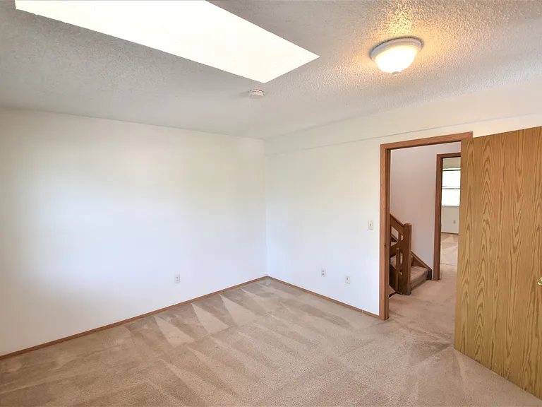 2927 Broadway St #4 — Photo 2