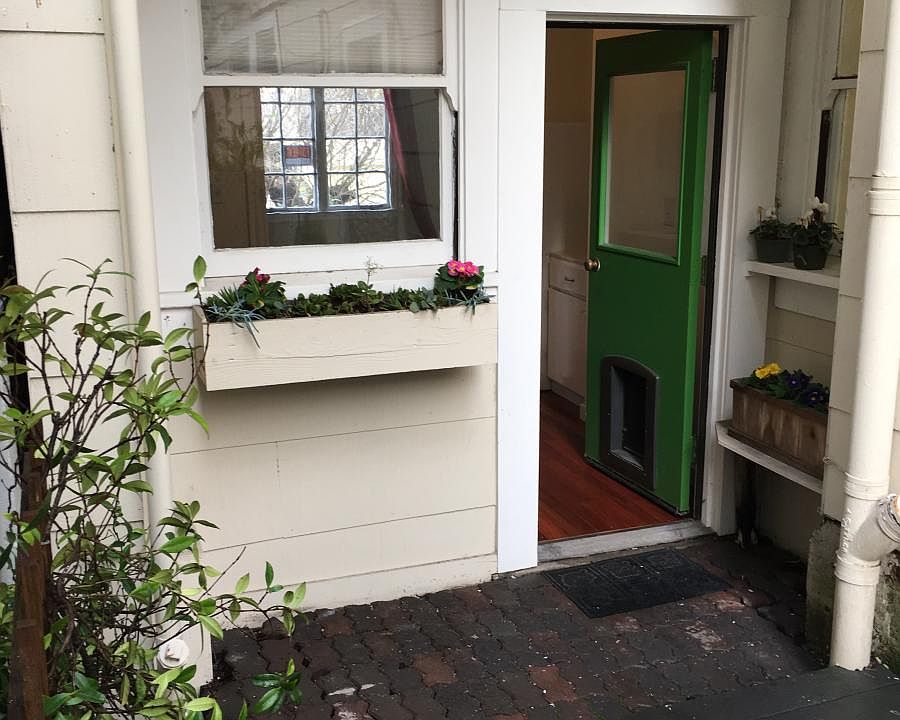Private patio for this studio only