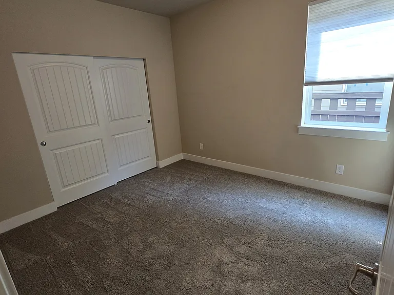9006 Buttercup St SE — Photo 24