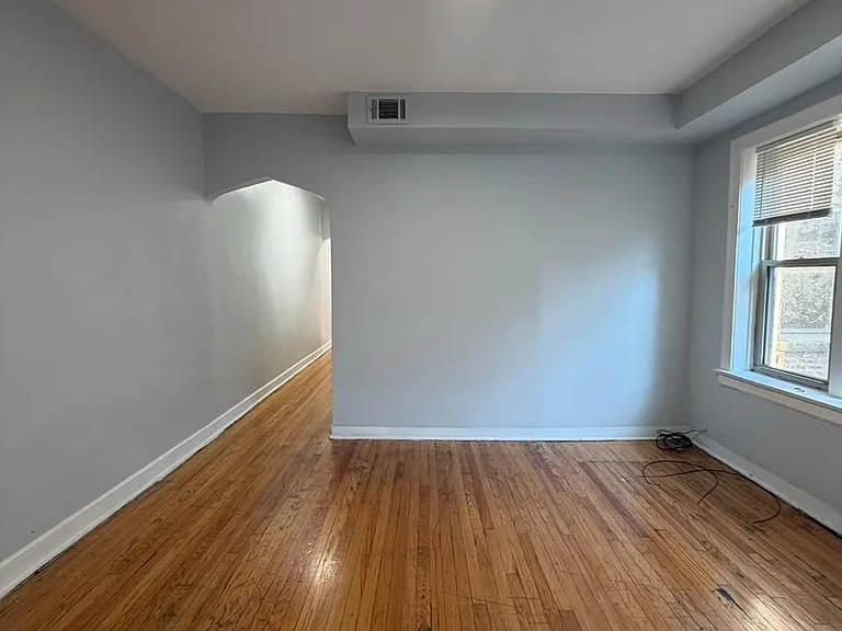 7601-7609 S Drexel Ave — Photo 5