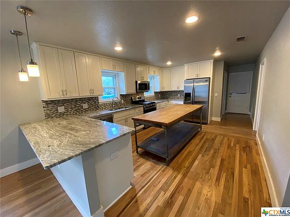 5th image of 575 S Santa Clara Ave