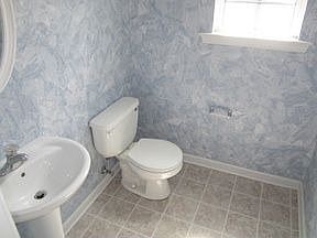 4th image of 323 Prescott Ct