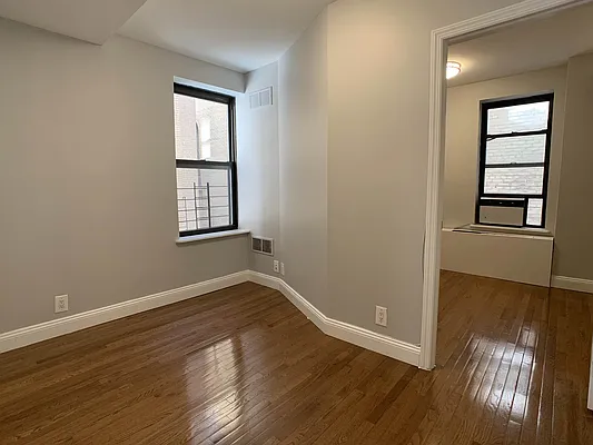 Rented by Tourma Realty LLC | media 14