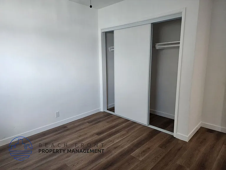 24319 Narbonne Ave — Photo 8